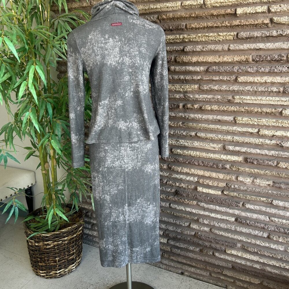 Hard Tail Forever Gray Mottled Print Outfit - Cowl Neck Top and Skirt - Picture 8 of 9